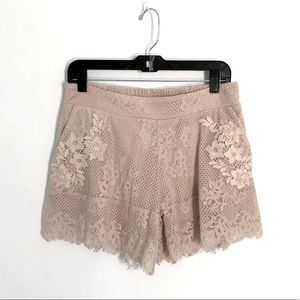 "Falcon & Bloom" aka Gold Hawk Lace Short in Neutral Color; Pockets sz SMALL